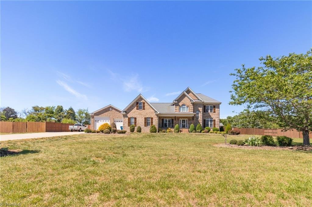 House in Forest Oaks, North Carolina, United States 2 - 17816431