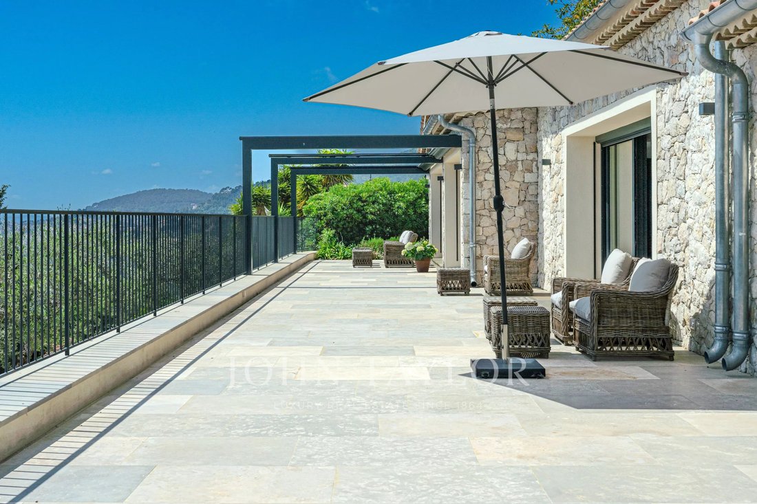 Villa in Châteauneuf-Grasse, Provence-Alpes-Côte d'Azur, France 5 - 17829182