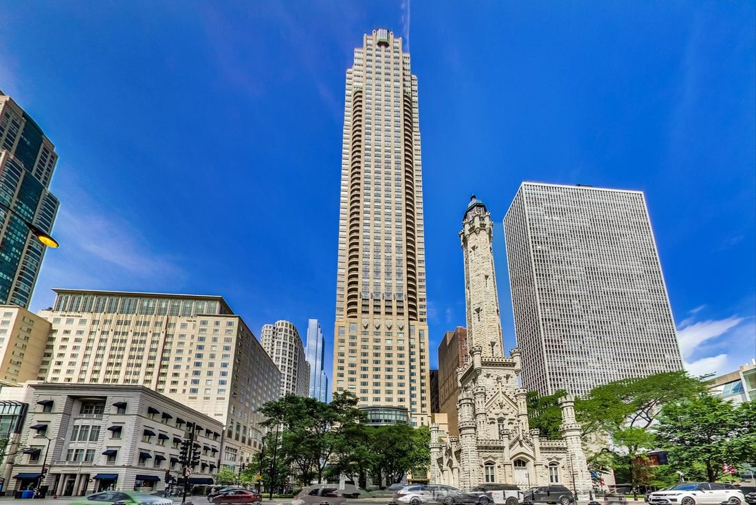 Condo in Chicago, Illinois, United States 1 - 17817880