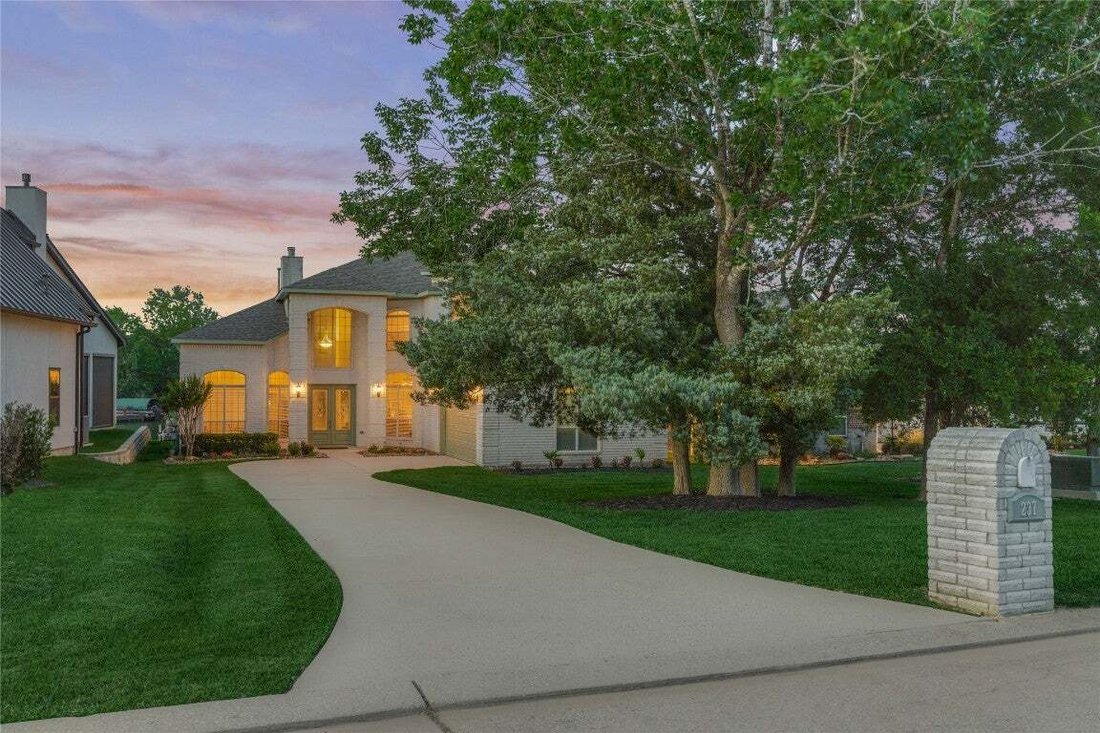House in Montgomery, Texas, United States 4 - 17502273