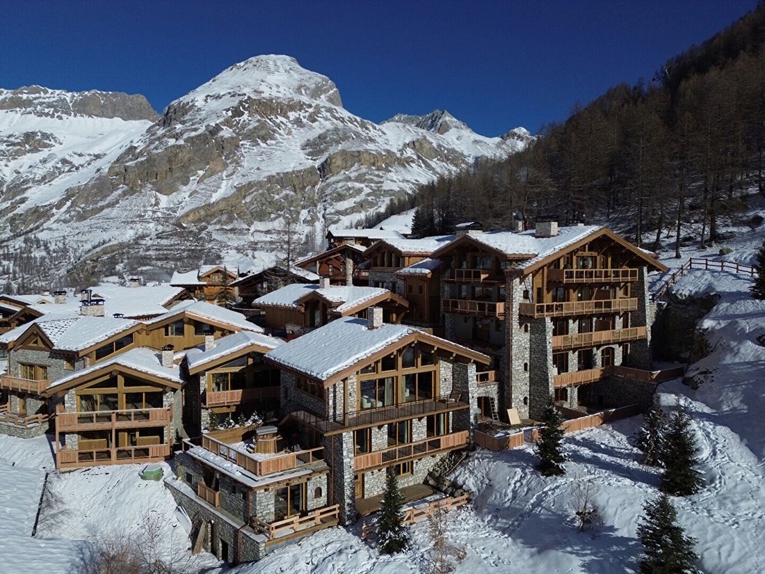 Chalet in Val-d'Isere, Auvergne-Rhône-Alpes, France 1 - 17817235