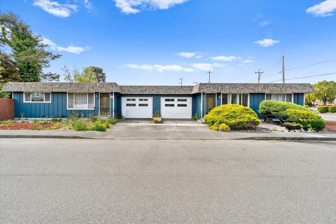 Arcata, California, United States 1 - 17820936
