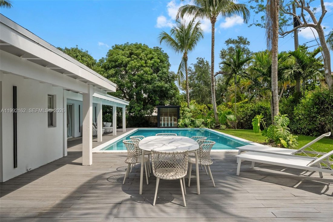 House in Miami, Florida, United States 3 - 17821295