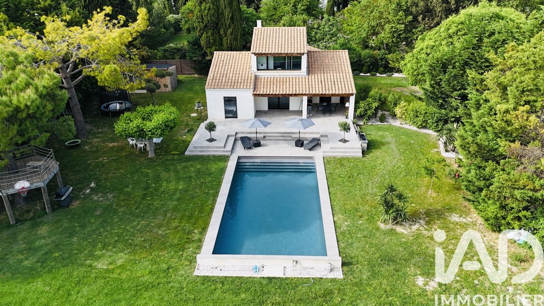 House in Saint-Etienne-du-Grès, Provence-Alpes-Côte d'Azur, France 1 - 17822675