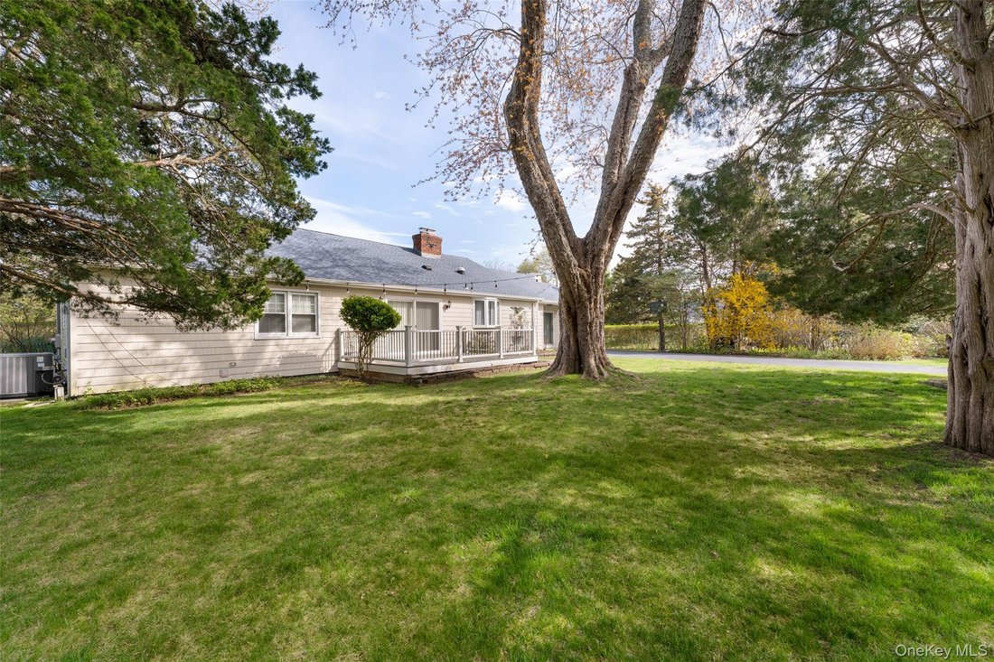 House in Hampton Bays, New York, United States 3 - 17828497