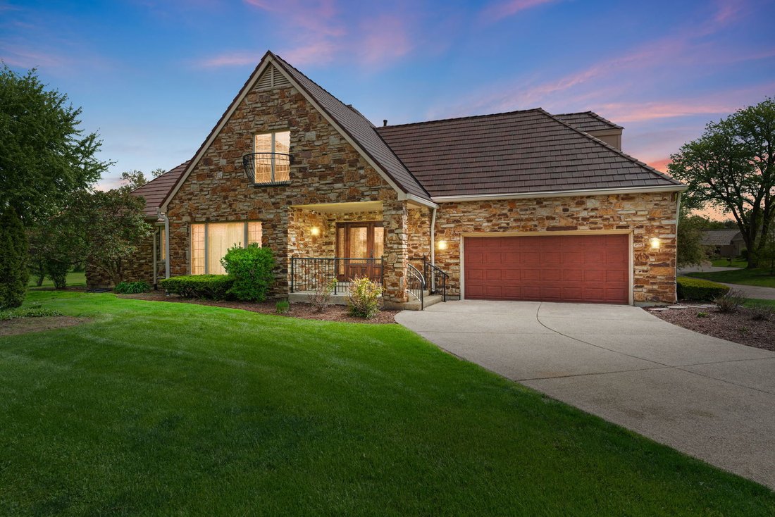 House in Oak Brook, Illinois, United States 1 - 17829495