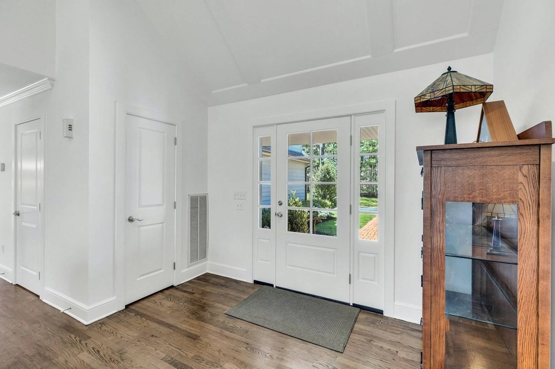 House in Hampton Bays, New York, United States 3 - 17821845