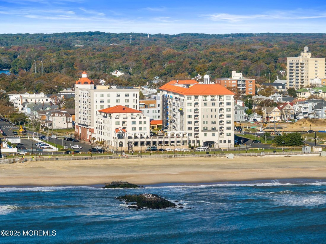 Condo in Asbury Park, New Jersey, United States 1 - 17816048