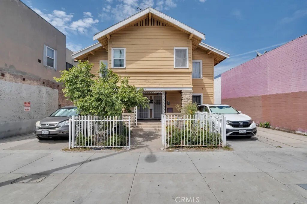 Los Angeles, California, United States 1 - 17823240