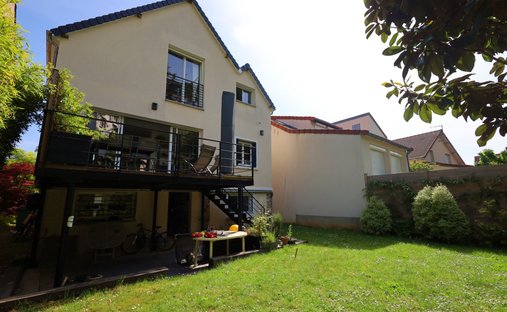 House in Jardin Parisien, Clamart, France 1