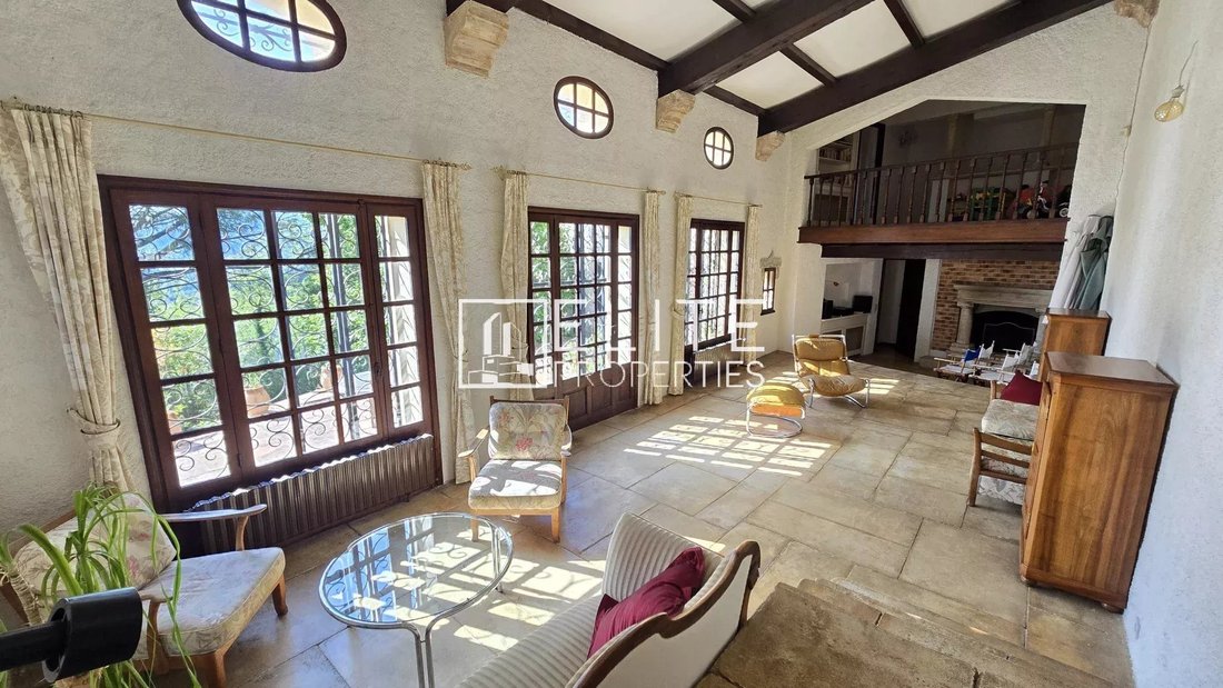 House in Grasse, Provence-Alpes-Côte d'Azur, France 5 - 17834216