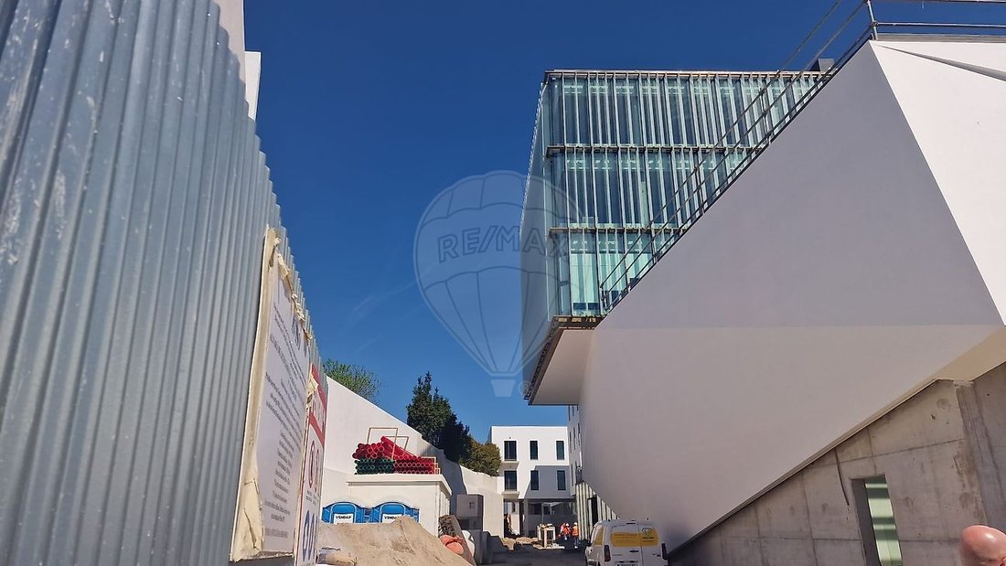 Apartment in Cedofeita, Santo Ildefonso, Se, Miragaia, Sao Nicolau e Vitoria, Porto District, Portugal 3 - 17822696