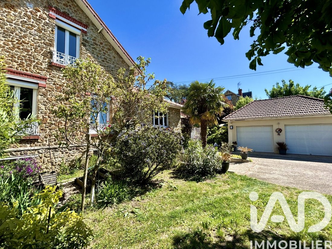 House in Herblay-sur-Seine, Ile-de-France, France 1 - 17824561