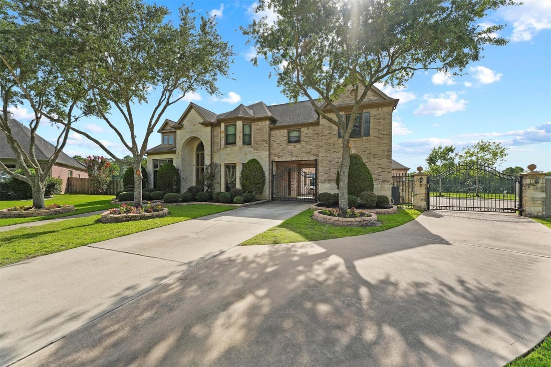 House in Friendswood, Texas, United States 1 - 17816999
