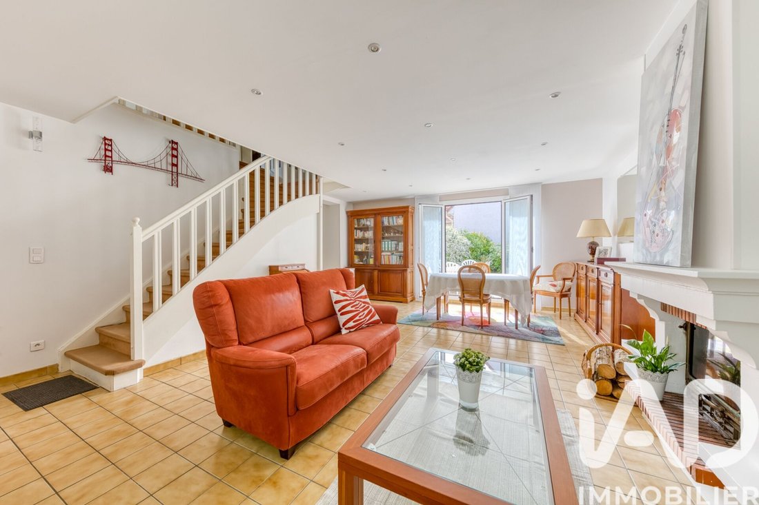 House in Bois Saint Martin-Yvris-Richardets-Monfort, Noisy-le-Grand, France 4 - 17822561