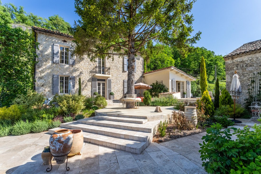 House in Montaigu-de-Quercy, Occitania, France 1 - 17817186