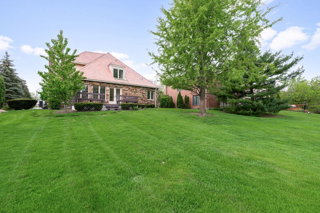 House in Oak Brook, Illinois, United States 2 - 17829495