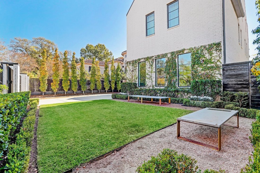 House in Houston, Texas, United States 4 - 17825473
