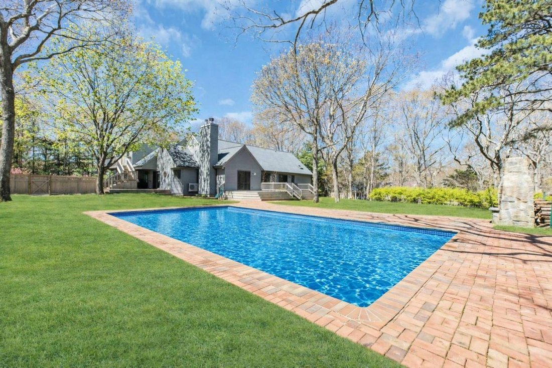 House in Hampton Bays, New York, United States 4 - 17821845