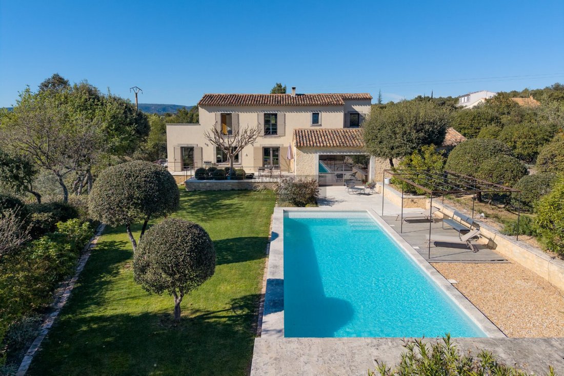 House in Gordes, Provence-Alpes-Côte d'Azur, France 2 - 17820274