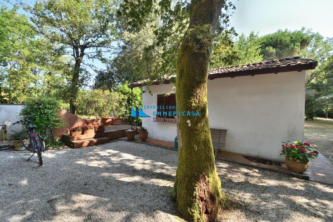 Country House in Ronchi, Massa, Italy 5 - 17834055