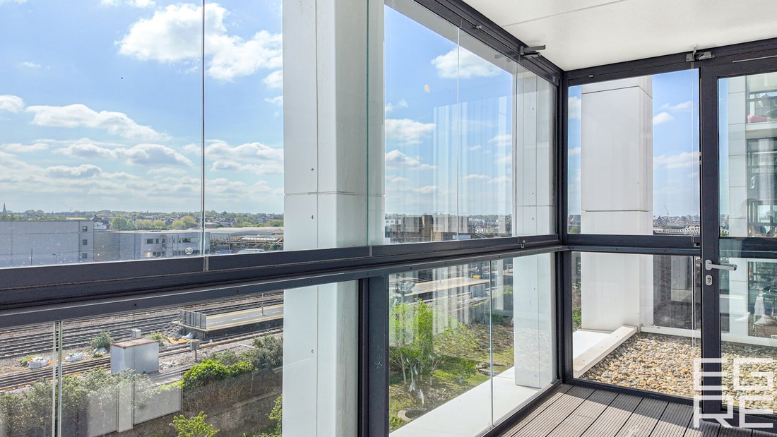 Apartment in South Lambeth, Wandsworth (Greater London), England 3 - 17822406