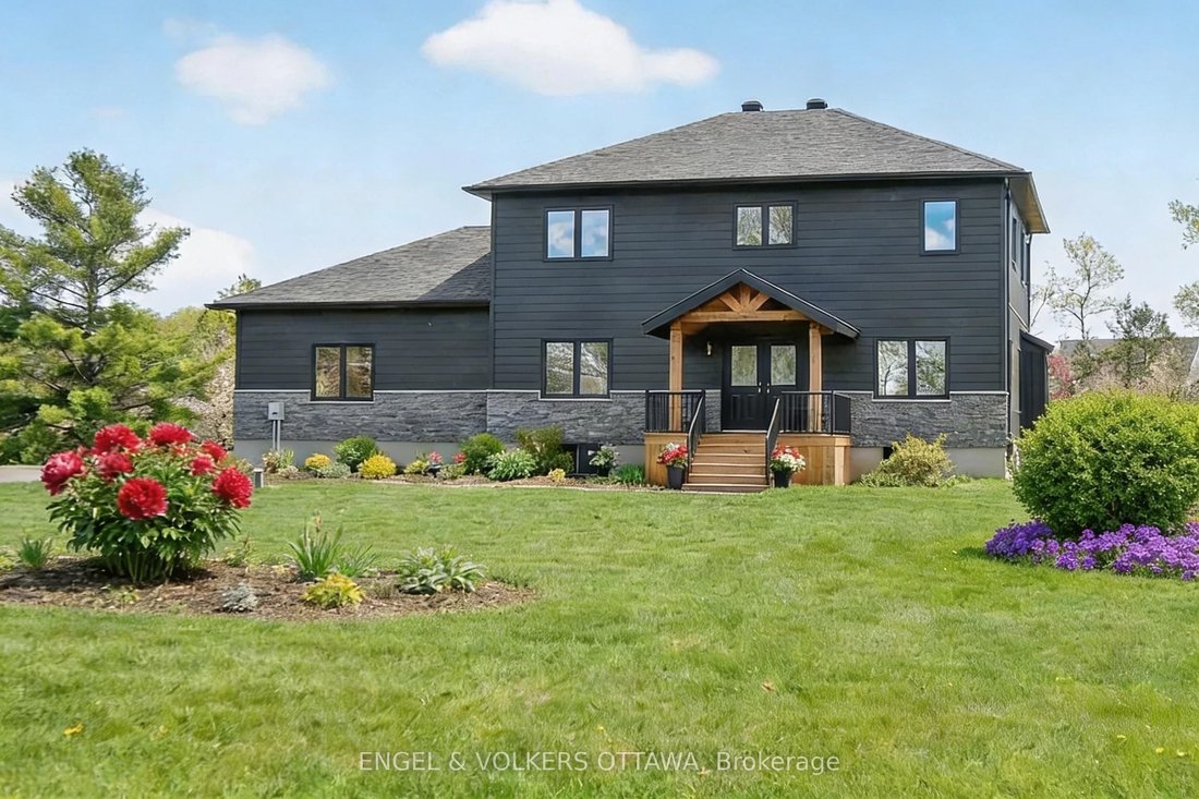 House in Arnprior, Ontario, Canada 1 - 17660340