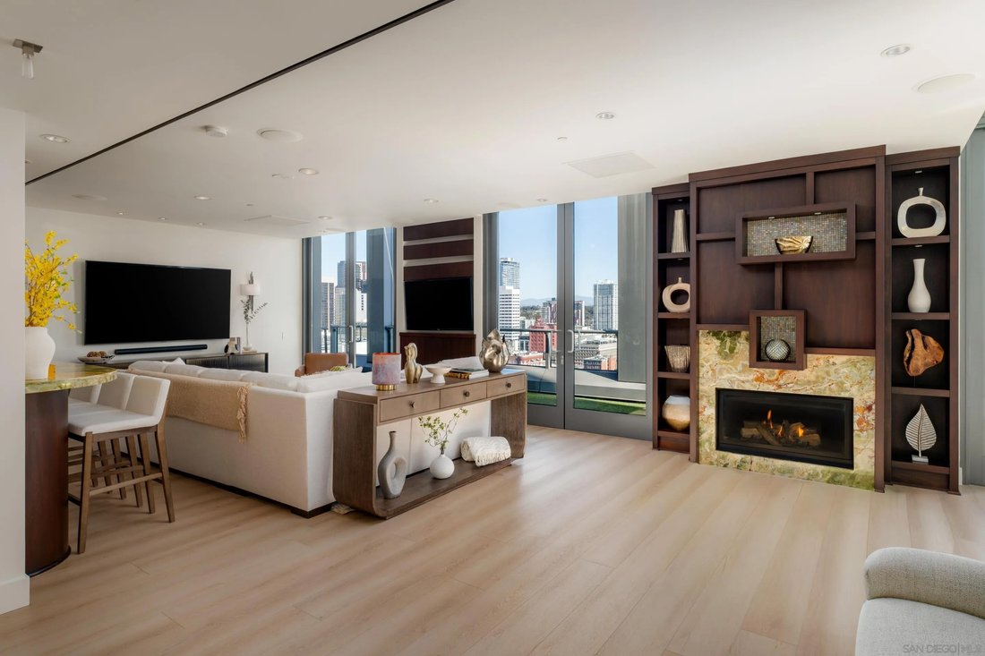 Condo in San Diego, California, United States 3 - 17823125