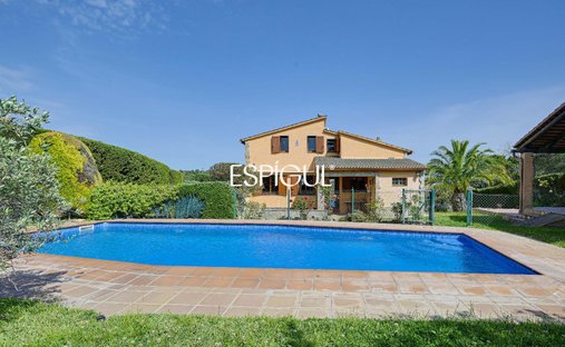 Villa à Gérone, Catalogne, Espagne 1