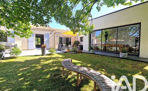 House in La Chapelle-Basse-Mer, Divatte-sur-Loire, France 1