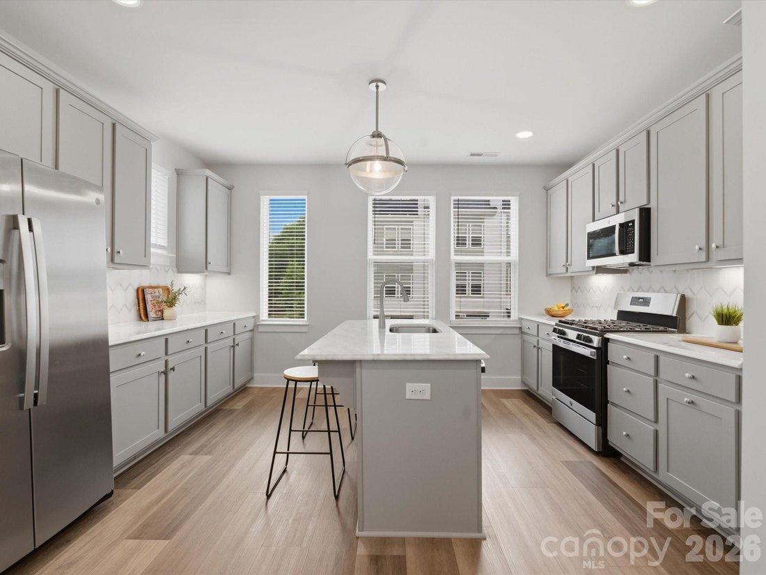 Townhouse in Charlotte, North Carolina, United States 5 - 17819104