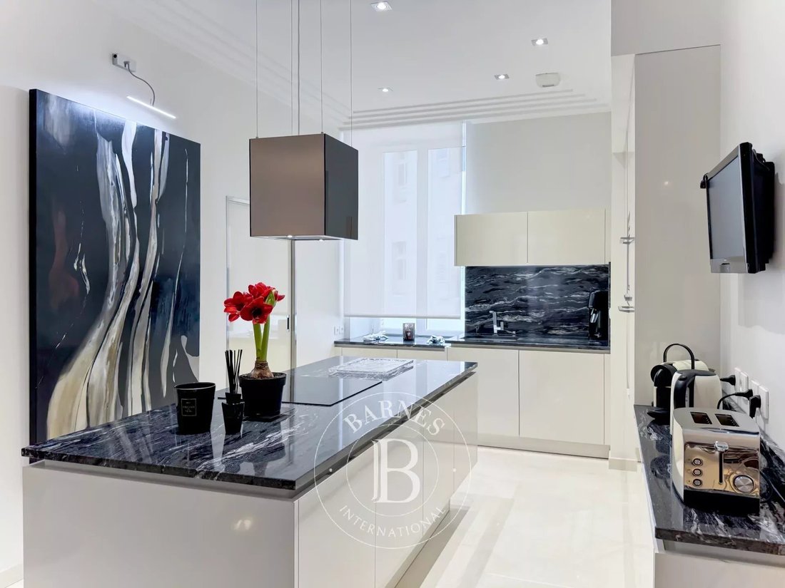 Apartment in Chambery, Auvergne-Rhône-Alpes, France 4 - 17827499