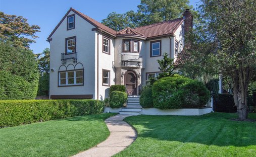 House in Village of Pelham, New York, United States 1