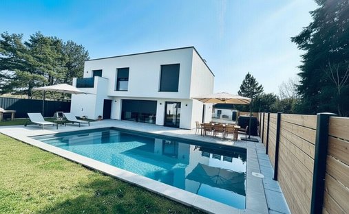 House in Strasshof an der Nordbahn, Lower Austria, Austria 1