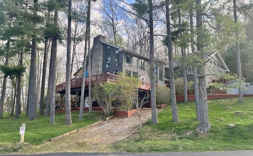 House in Sugar Grove, Ohio, United States 1