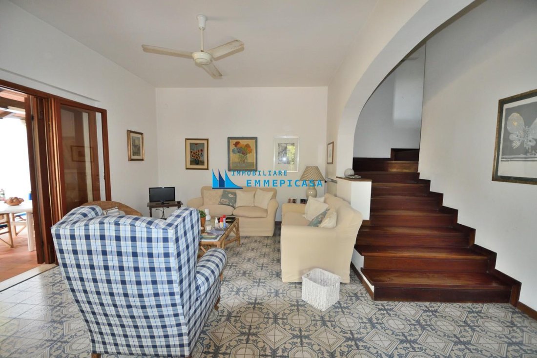 Country House in Ronchi, Massa, Italy 2 - 17834055