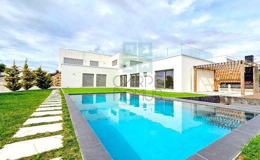 House in Atouguia da Baleia, Leiria District, Portugal 1