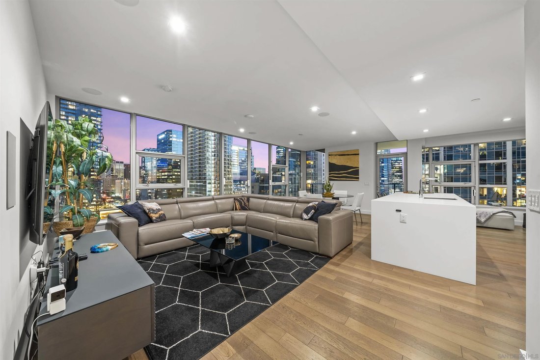 Condo in San Diego, California, United States 5 - 17823328