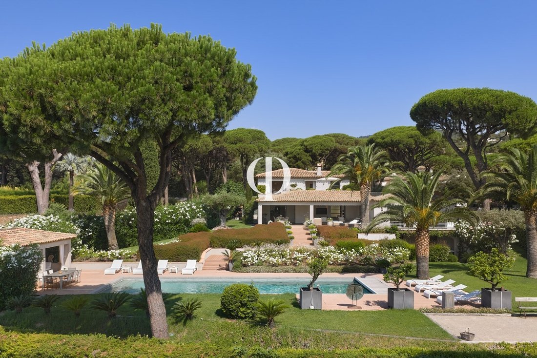 House in Grimaud, Provence-Alpes-Côte d'Azur, France 1 - 17820360