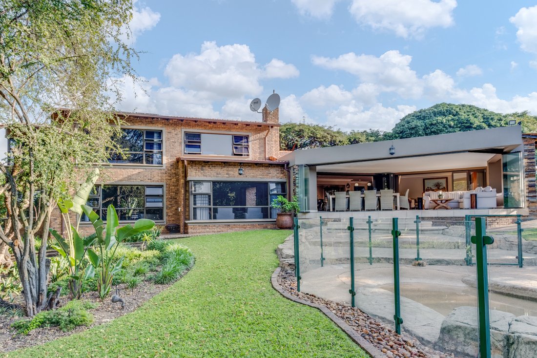 Haus in Broadacres, Gauteng, Südafrika 3 - 17827995