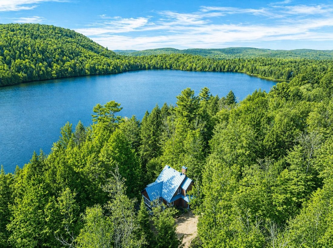House in Sainte-Béatrix, Quebec, Canada 1 - 17056749