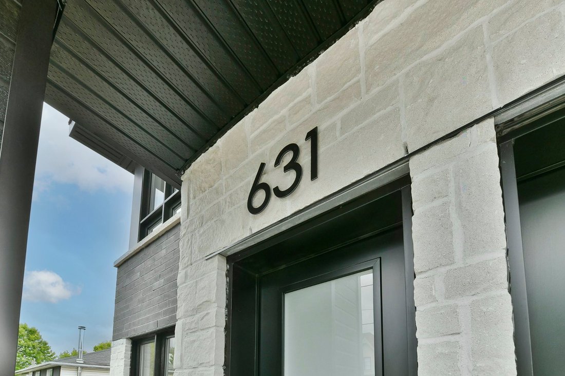 House in Laval, Quebec, Canada 2 - 17825086