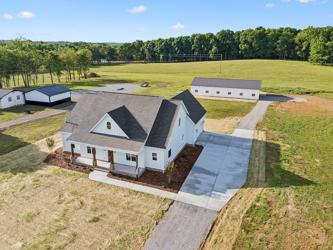House in Chapel Hill, Tennessee, United States 2 - 17456679