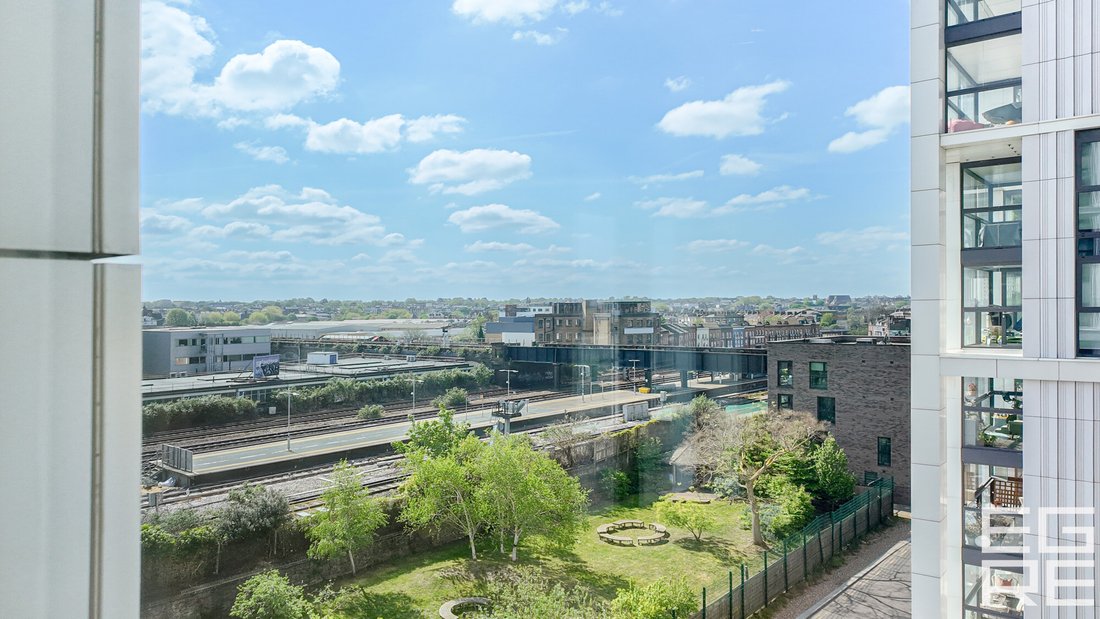 Apartment in South Lambeth, Wandsworth (Greater London), England 1 - 17822406