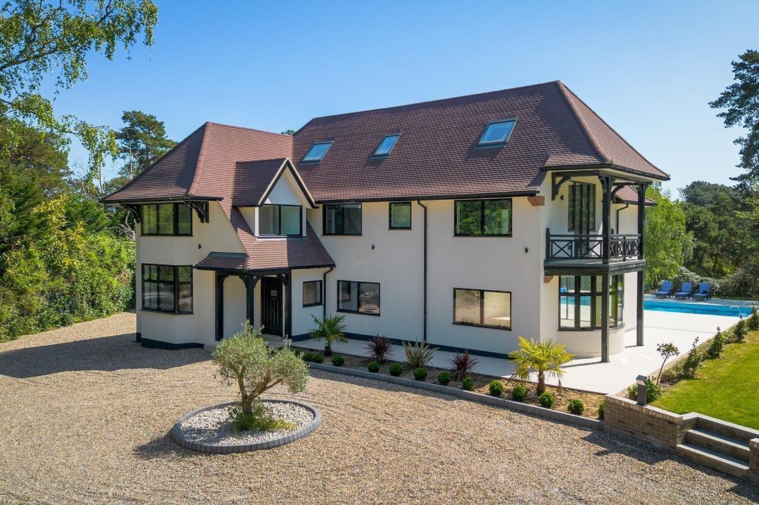 House in Shirley, London Borough of Croydon, England 2 - 17817615