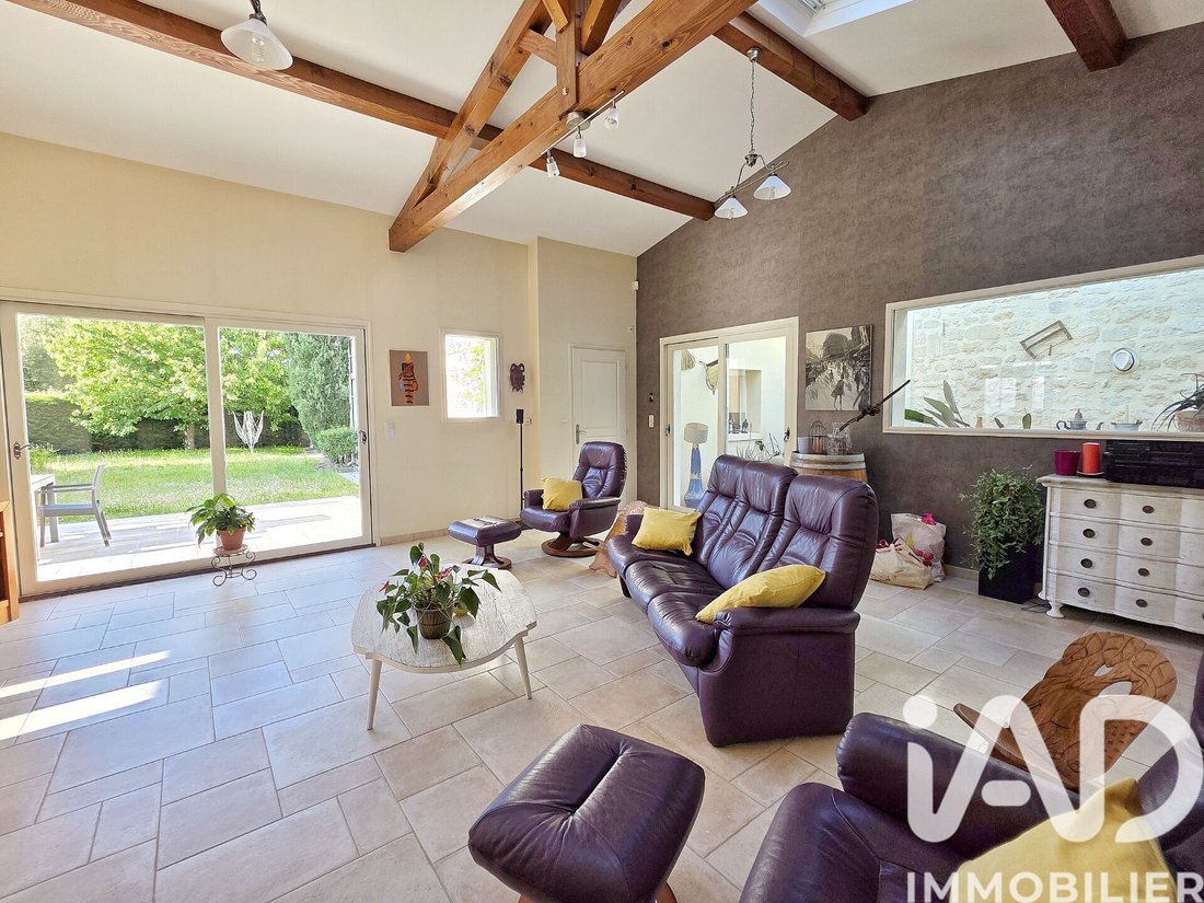 House in Centre Ville, La Couronne, France 2 - 17824085