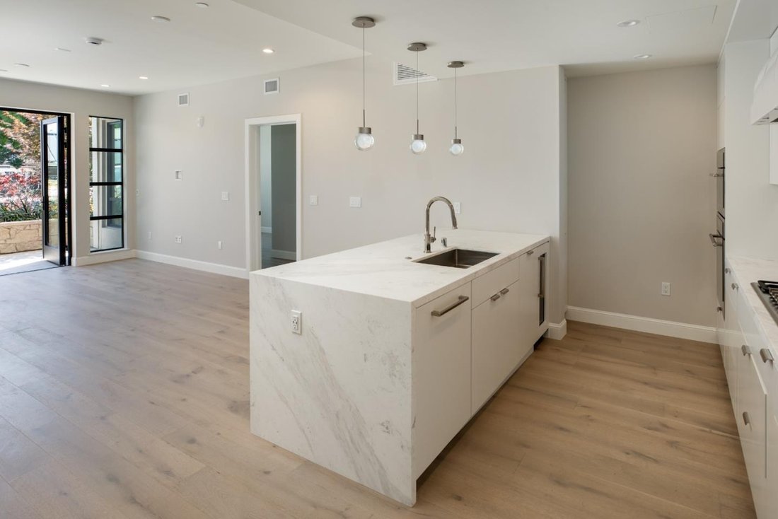 Condo in Los Altos Hills, California, United States 4 - 17830036