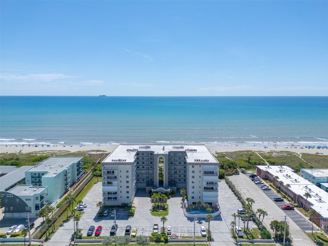 Condominio en Cocoa Beach, Florida, Estados Unidos 2 - 17823529