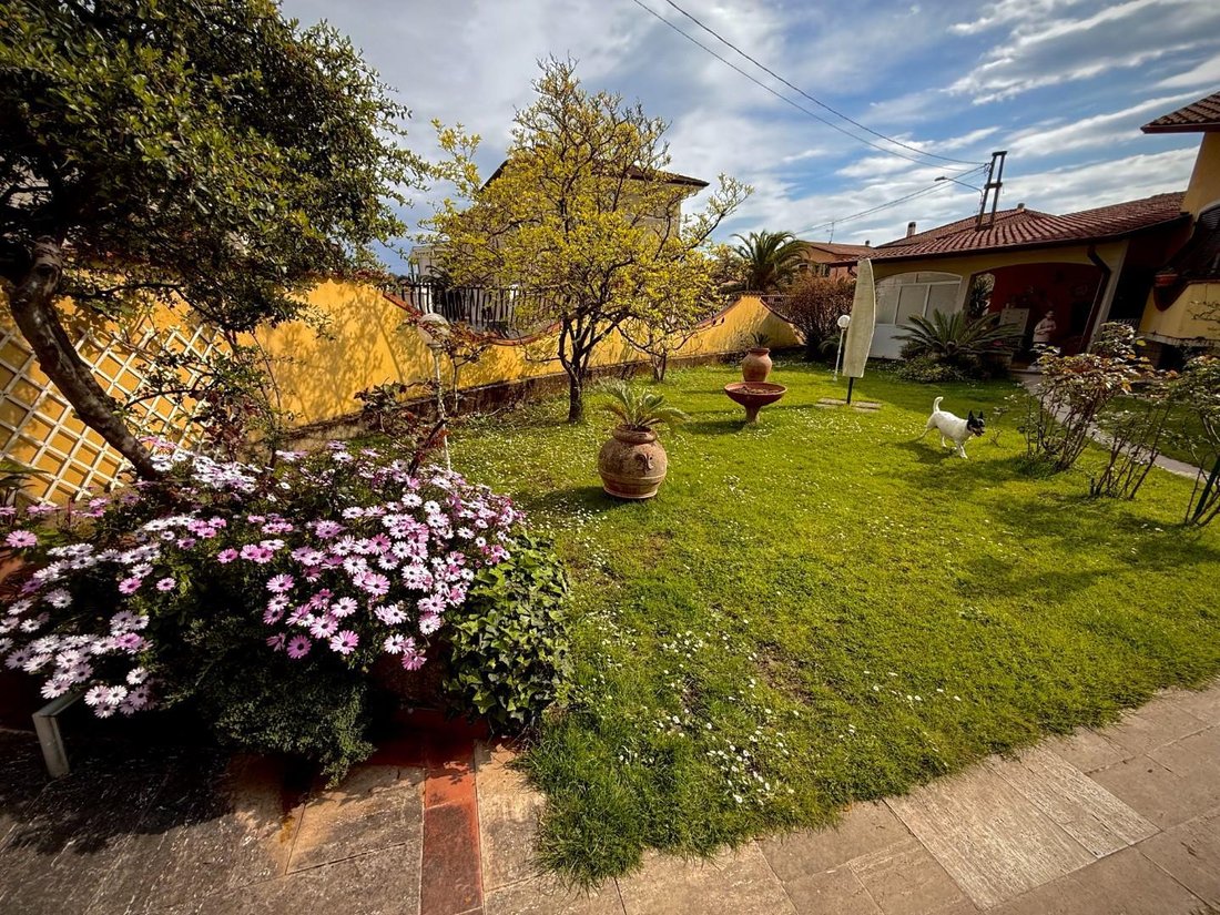 Villa in Fontia-Fossola-Fossone, Marina di Carrara, Tuscany 3 - 17822102