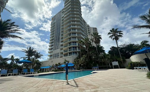 Condo in Hollywood, Florida, United States 1